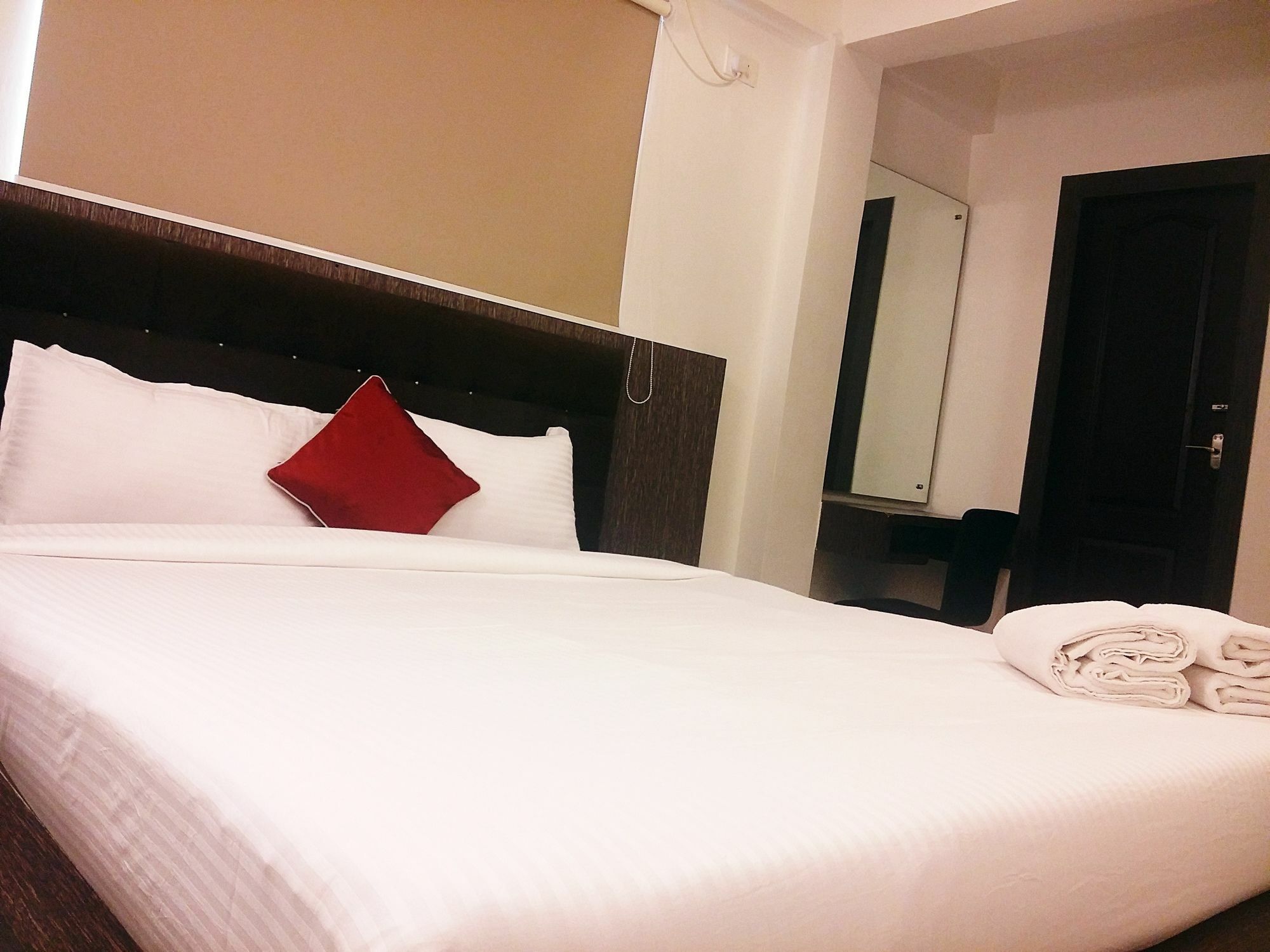 Capital Suites Bangalore Ngoại thất bức ảnh